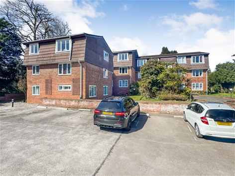 Douglas Road, Harpenden, AL5 2HW